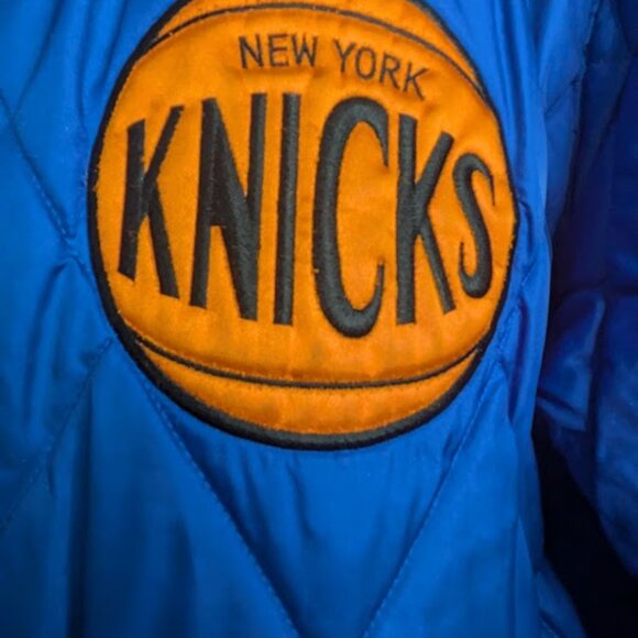 Mitchell & Ness Hardwood Classics New York Knicks Reversible Jacket – Black/Blue - Picture 4 of 16